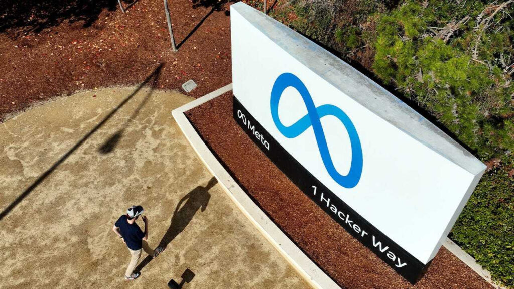 Meta Freezes AI Hiring, Restructures Superintelligence Lab Amid Cost Concerns