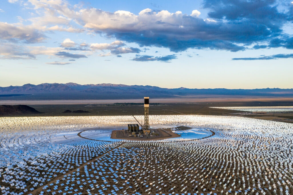 California’s Ambitious $2.2B Ivanpah Solar Project Heads Toward Shutdown Amid Performance, Cost, and Environmental Concerns