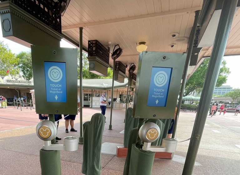 Disneyland Expands Facial Recognition Use Amid Growing Privacy Concerns