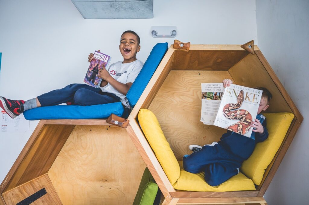 High-Income Families Embrace AI-Driven Schools as Alternative Education Expands