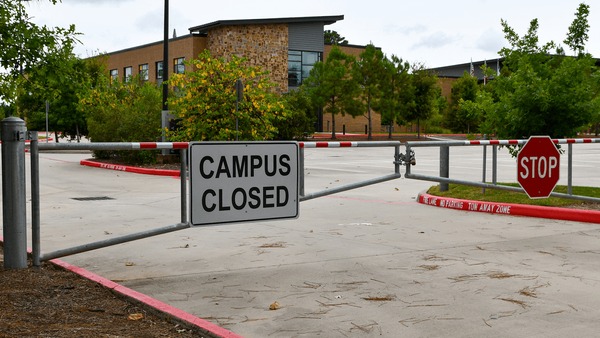 AI and Demographic Pressures Threaten to Accelerate U.S. College Closures