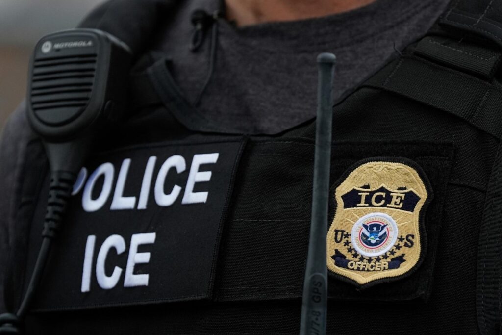 ICE Bans Meta Smart Glasses in Federal Workspaces Over Security and Privacy Concerns