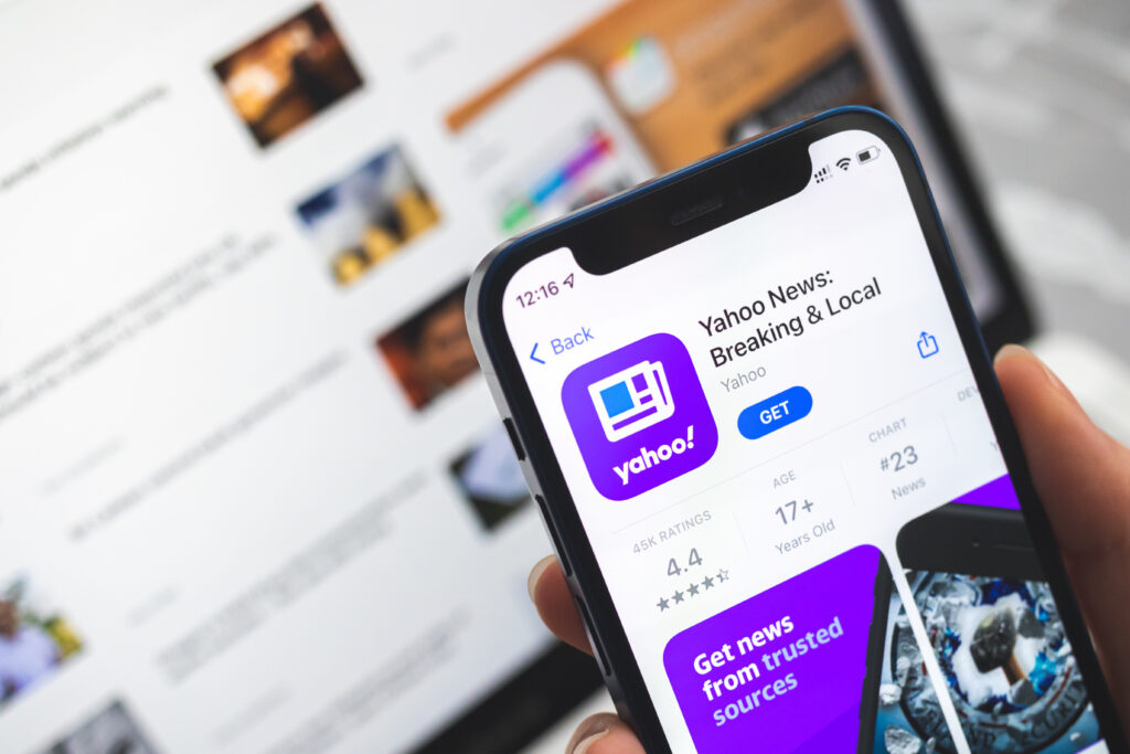 Yahoo AI News Tool Faces Bias Scrutiny After Study Finds Minimal Conservative Representation